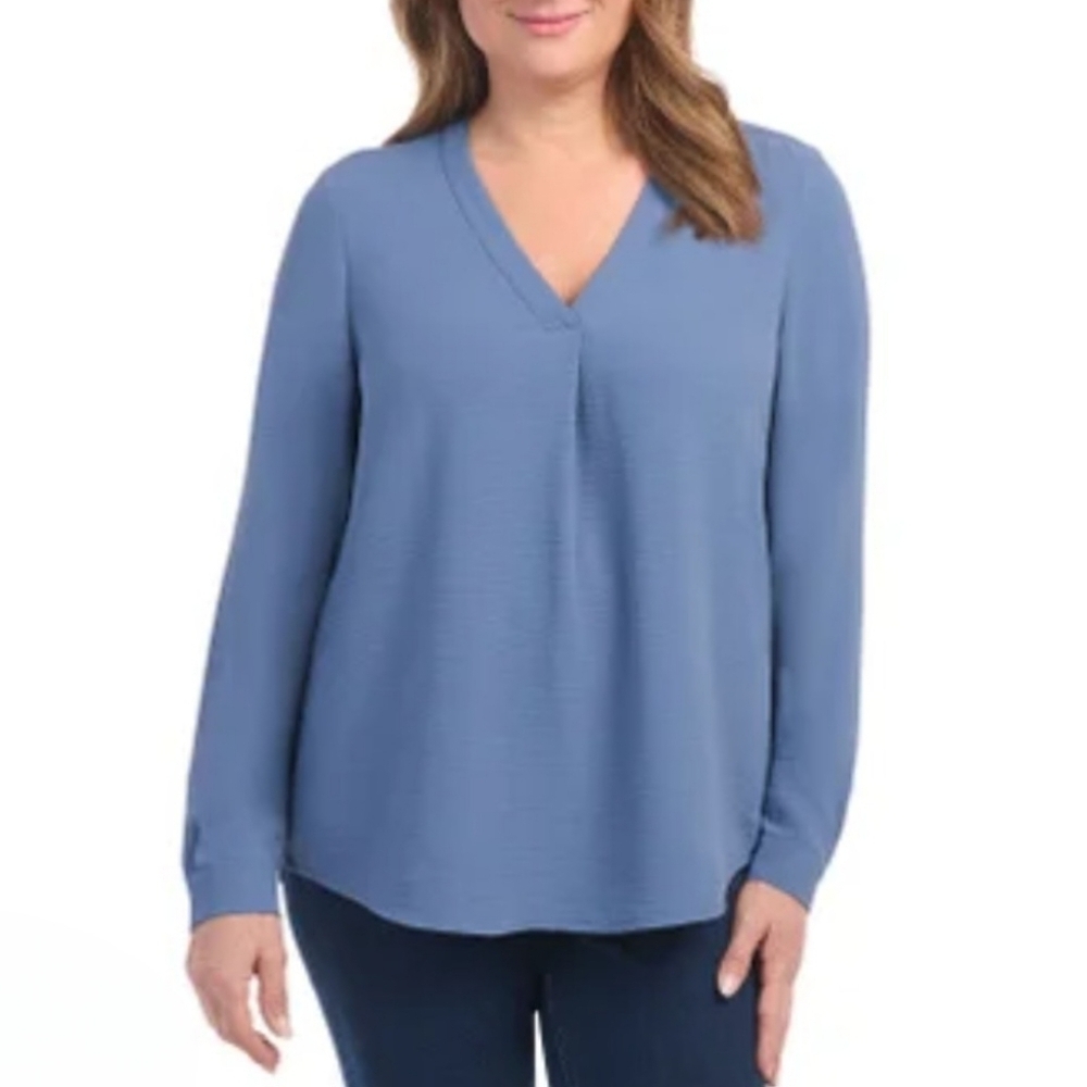 Dalia Blouse Women's Long Sleeved Blue Pull Over V-Neck Shirt Various Sizes